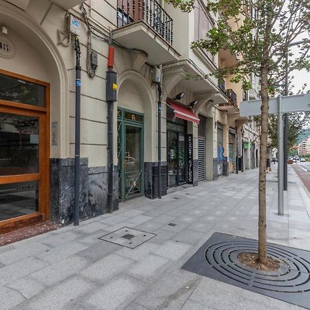 Apartamento La Alameda De Indautxu Bilbao Esterno foto