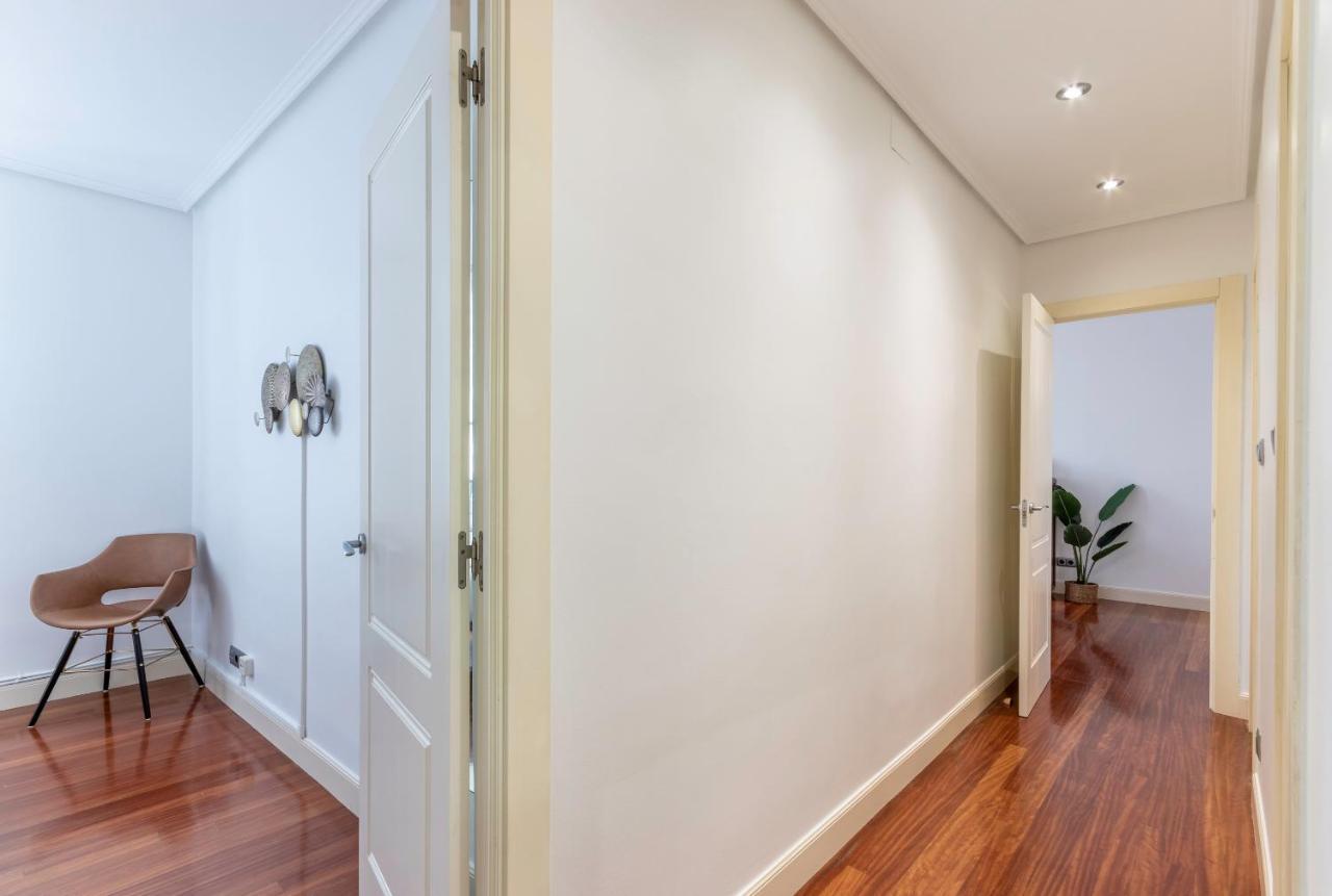 Apartamento La Alameda De Indautxu Bilbao Esterno foto
