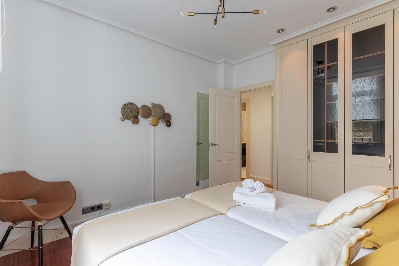 Apartamento La Alameda De Indautxu Bilbao Esterno foto