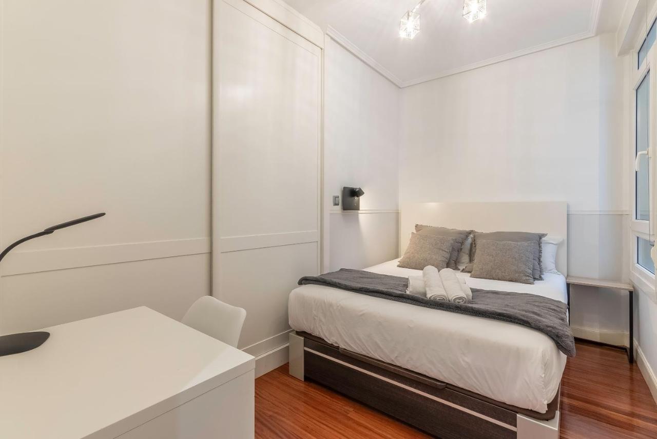 Apartamento La Alameda De Indautxu Bilbao Esterno foto