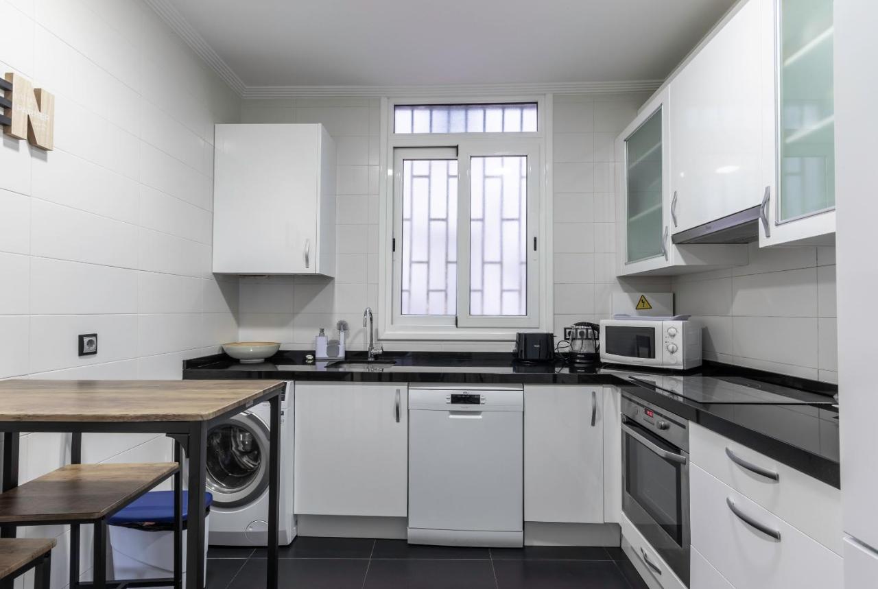 Apartamento La Alameda De Indautxu Bilbao Esterno foto