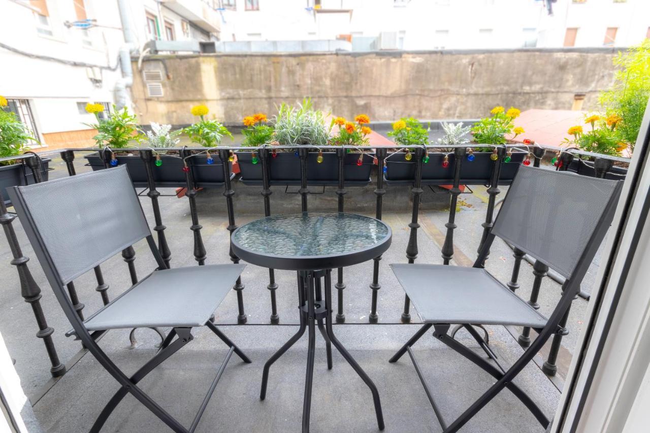 Apartamento La Alameda De Indautxu Bilbao Esterno foto